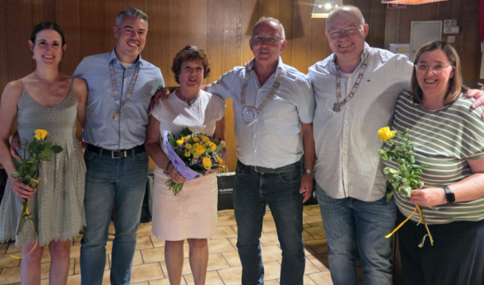 Königspaar 2025 mit Brudermeisterpaaren